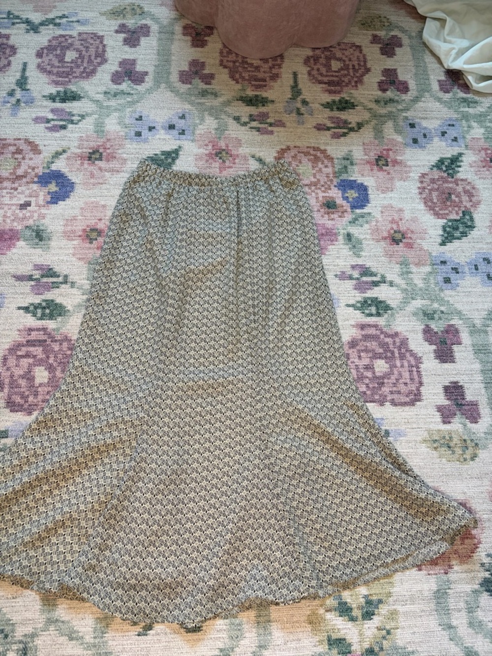 Leslie Fay Printed Skirt in Beige/black